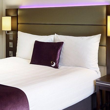 Premier Inn Brentwood Extérieur photo