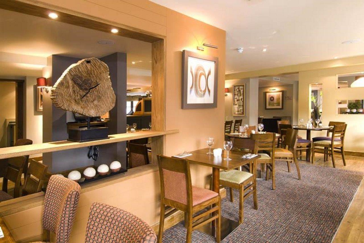Premier Inn Brentwood Extérieur photo