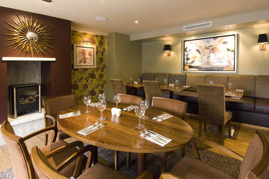 Premier Inn Brentwood Extérieur photo
